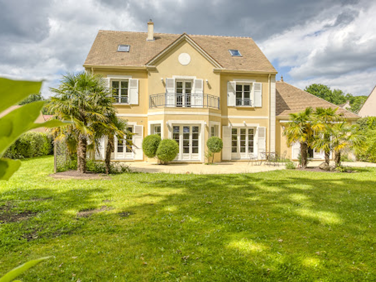 Maison à vendre - 10 pièces - 265m2 - Saint-Arnoult-En-... (78730)