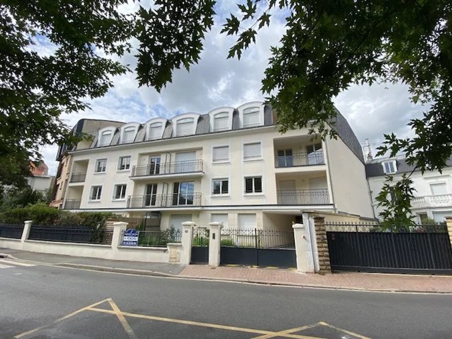 BAS MONTMORENCY LIMITE ENGHIEN LES BAINS