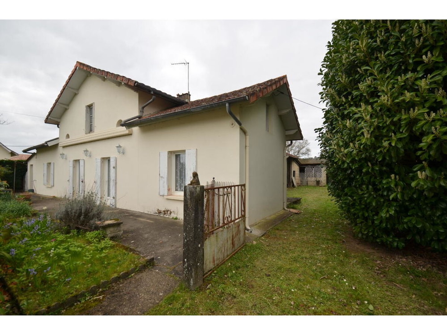 Maison à vendre - 5 pièces - 83m2 - Montpon-Ménestérol (24700)