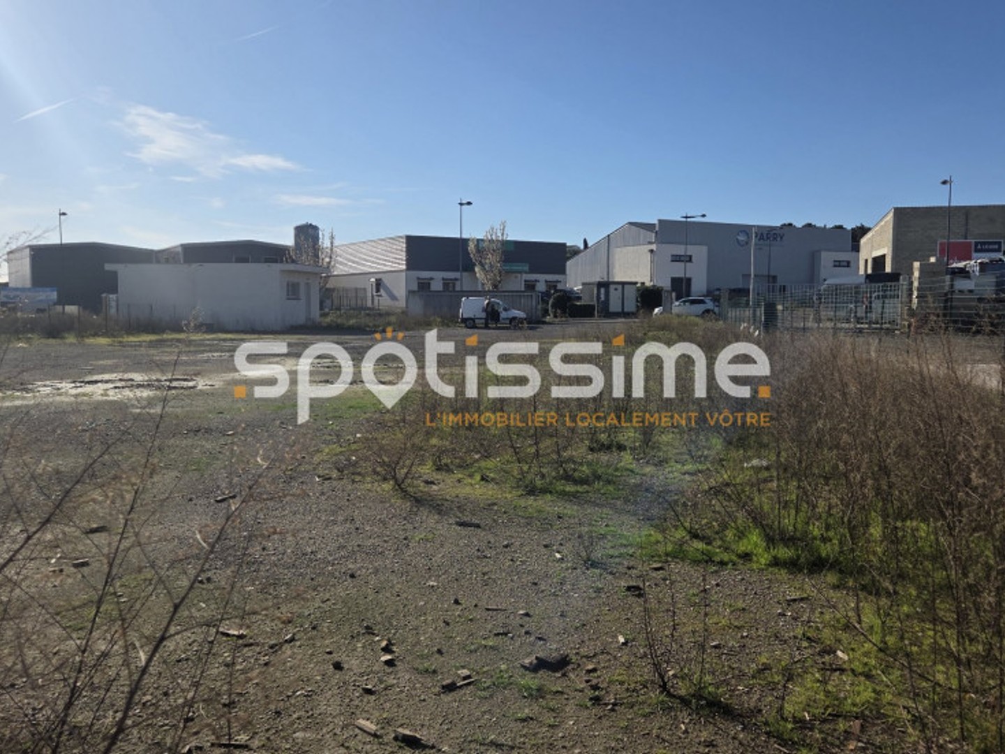 Terrain artisanal 1914 m²
