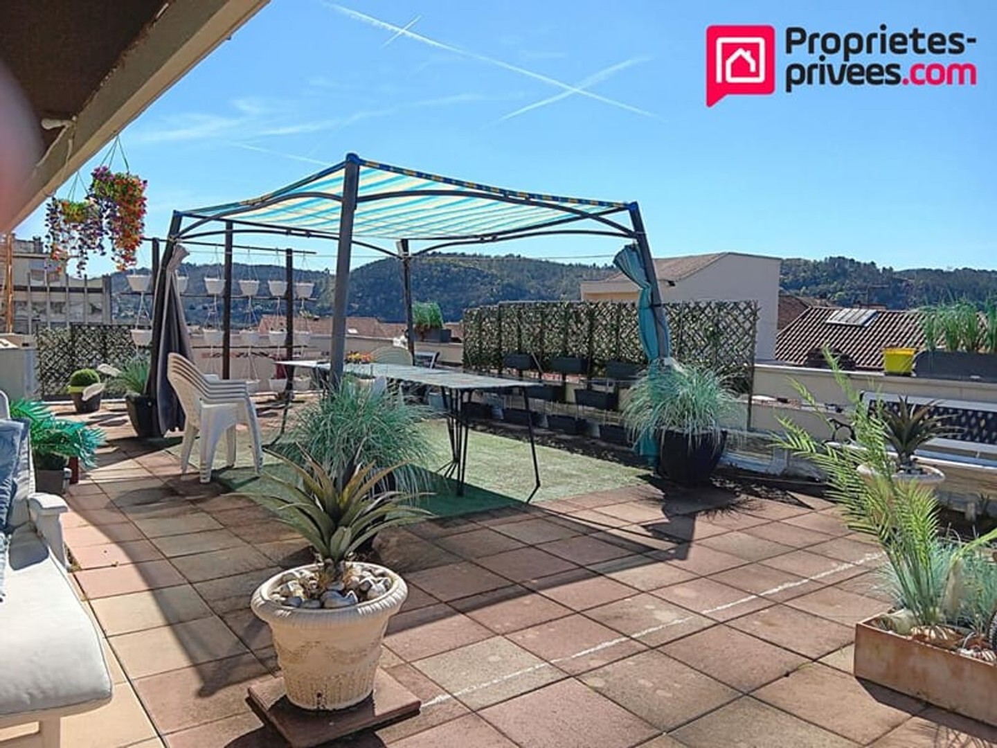 Cahors (46000) centre ville, appartement avec terrasse ascensseur et parking