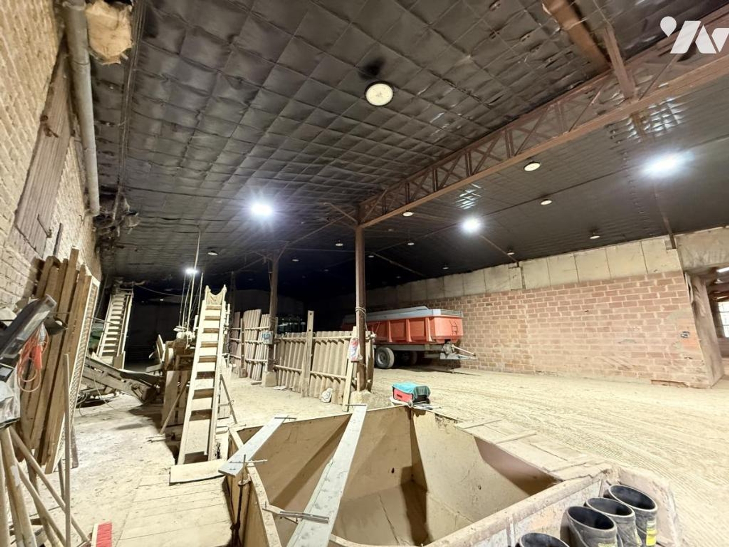 Locaux à vendre - 995m2 - Lamotte-Warfusée (80800)