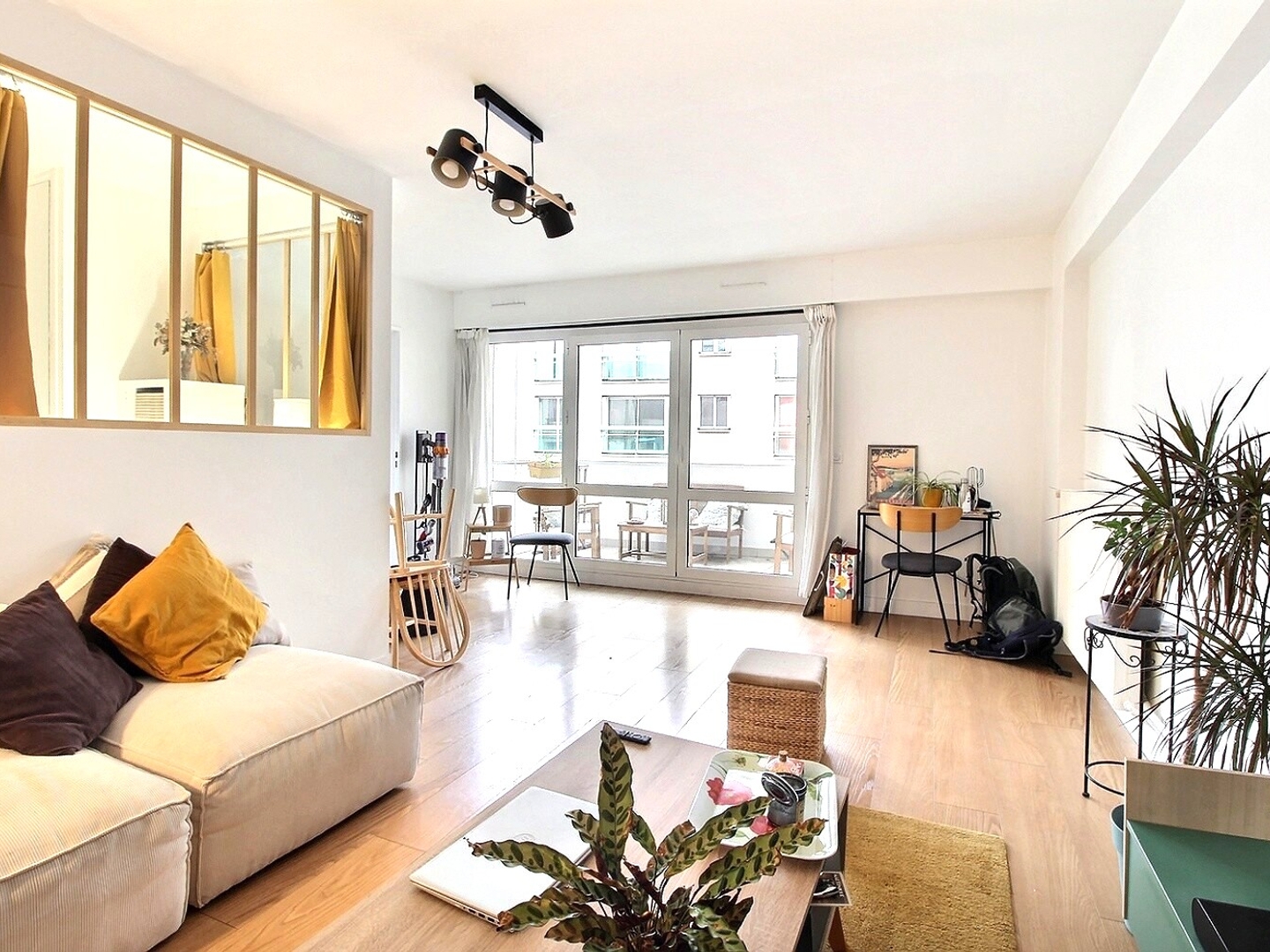 Appartement à vendre - 2 pièces - 47m2 - Paris 19e (75019)