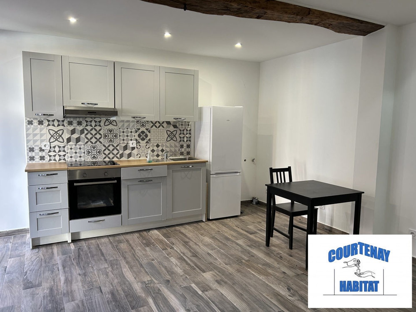 Immeuble à vendre - 4 pièces - 163m2 - Courtenay (45320)