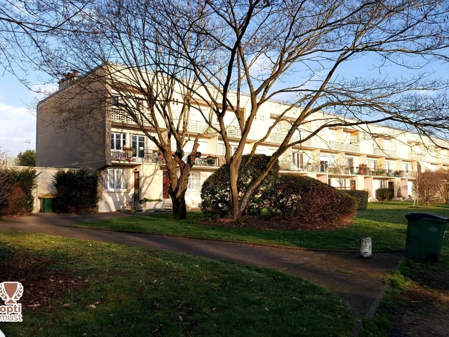 Duplex avec jardin