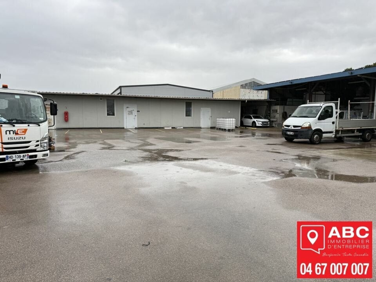 LOCAL ACTIVITE A VENDRE A SAINT ESTEVE