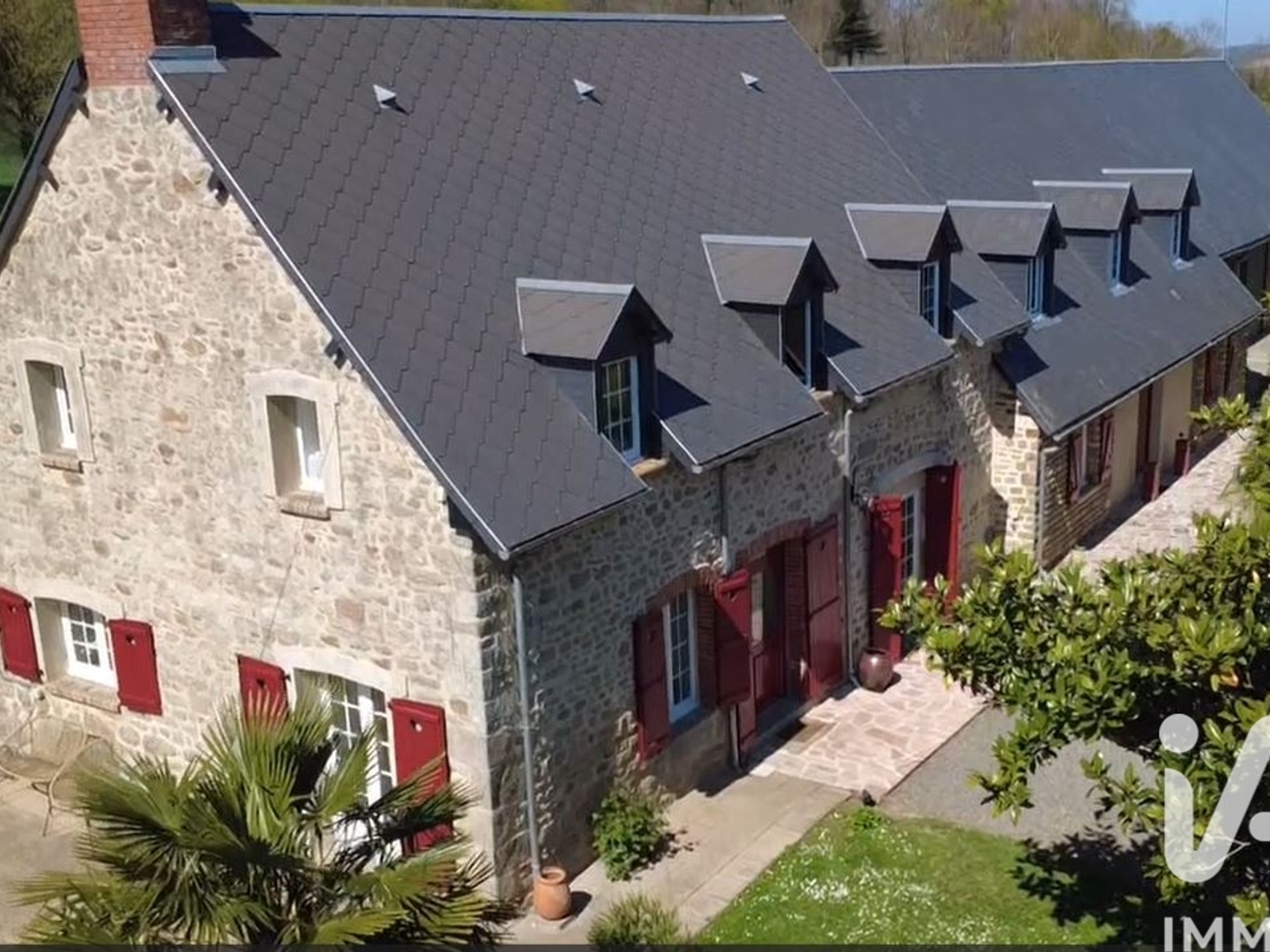 Maison 16 pièces 308 m²