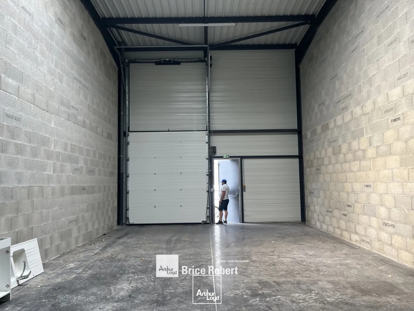 Locaux à vendre - 158m2 - Vénissieux (69200)