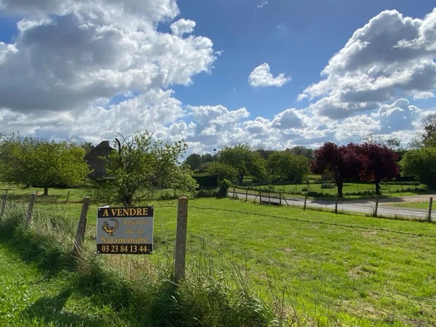 Terrain 1034 m²