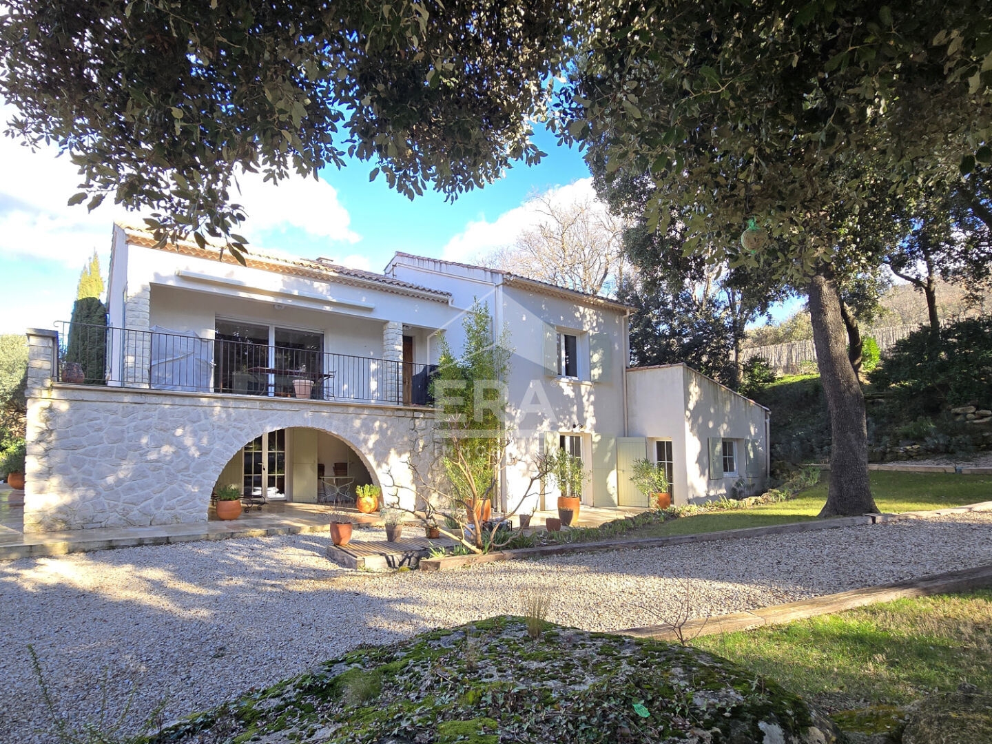 Maison à vendre - 8 pièces - 230m2 - Vernègues (13116)