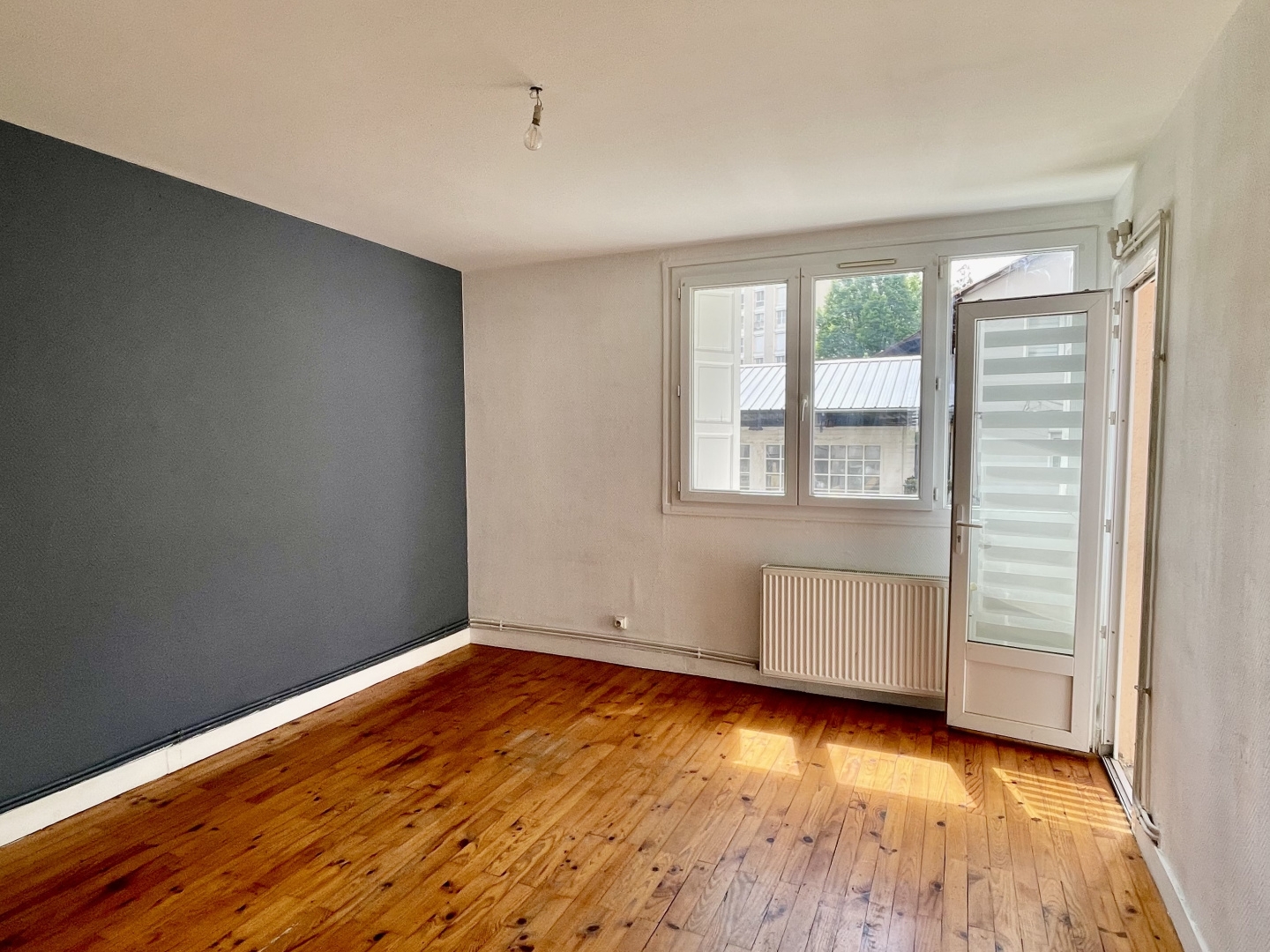 Appartement à vendre - 4 pièces - 57m2 - Saint-Étienne (42100)