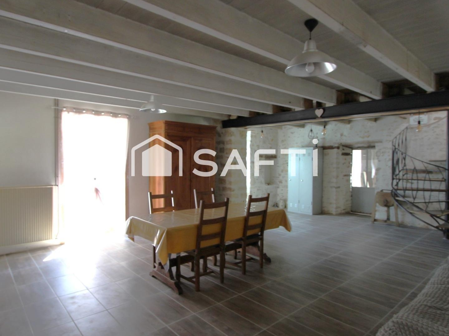 Maison à vendre - 5 pièces - 186m2 - Rives-Du-Fougerais (85410)