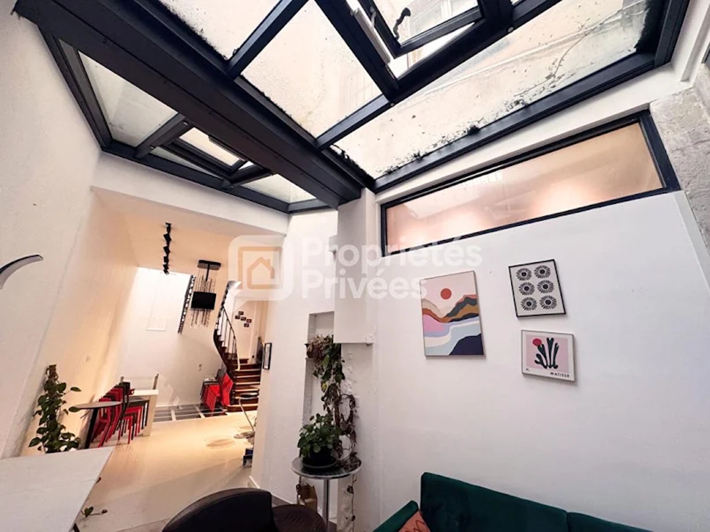 Locaux à vendre - 1 pièce - 134m2 - Paris 11e (75011)