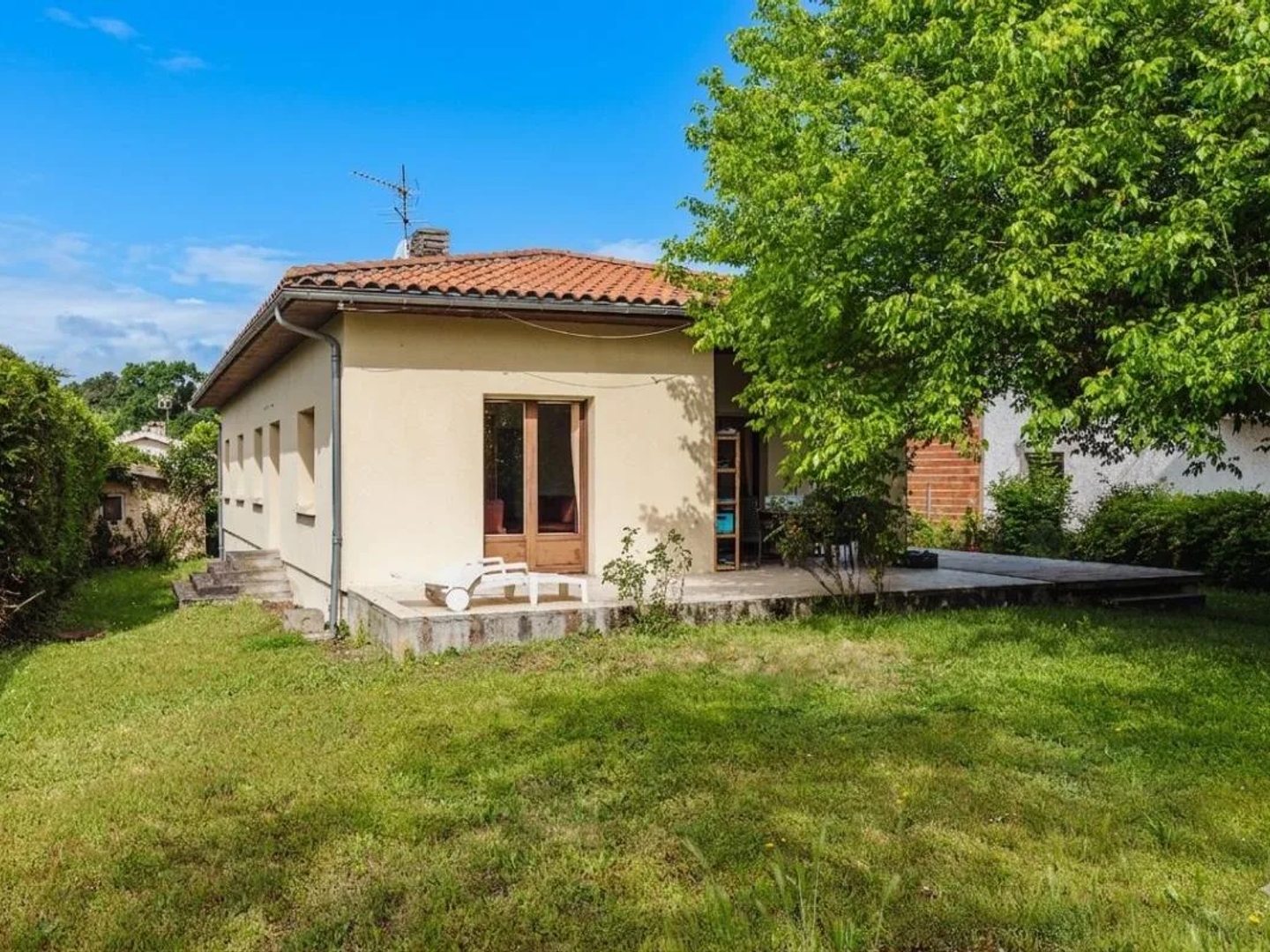 Maison à vendre - 6 pièces - 129m2 - Saint-Médard-En-J... (33160)