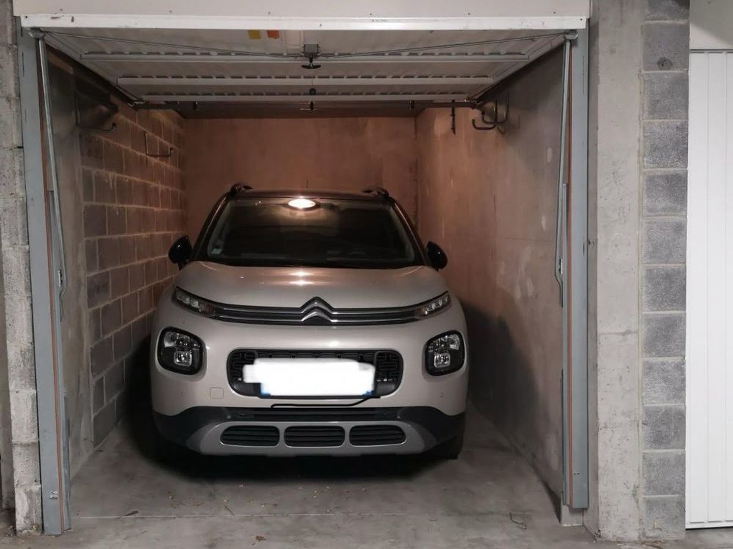 Vente Parking/garage/box 12 m²