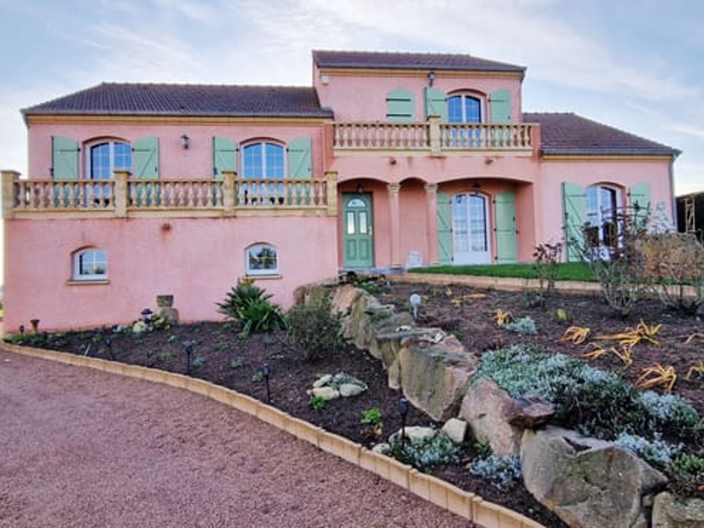 A vendre à Prémilhat magnifique Villa 9 pièces sur sous/sol
