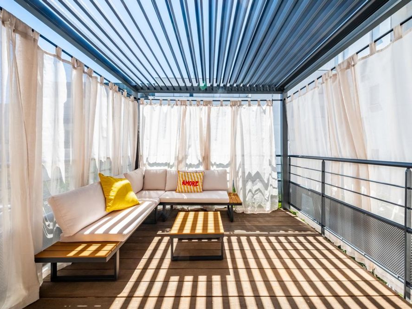 LOFT CONTEMPORAIN D'EXCEPTION 113 m² BALCON GARAGE....