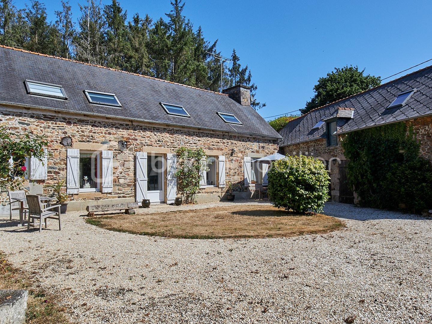 Maison 10 pièces 230 m²