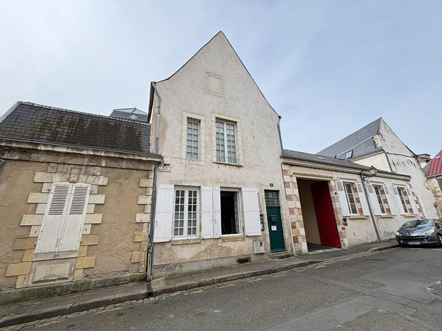 Hôtel 5 pièces 172 m²