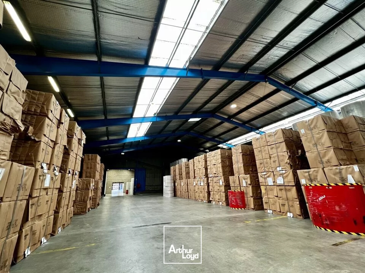 LE HAVRE - A VENDRE ENTREPÔT LOGISTIQUE 6 300 M2