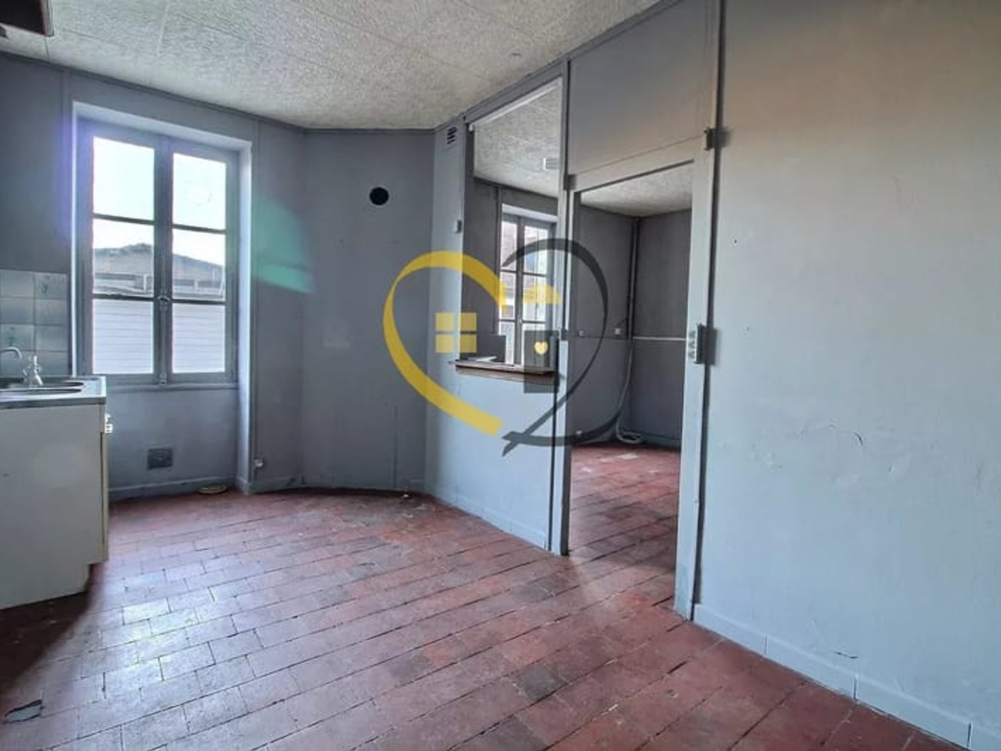 Maison à vendre - 2 pièces - 80m2 - Châteauneuf-Sur-Cher (18190)