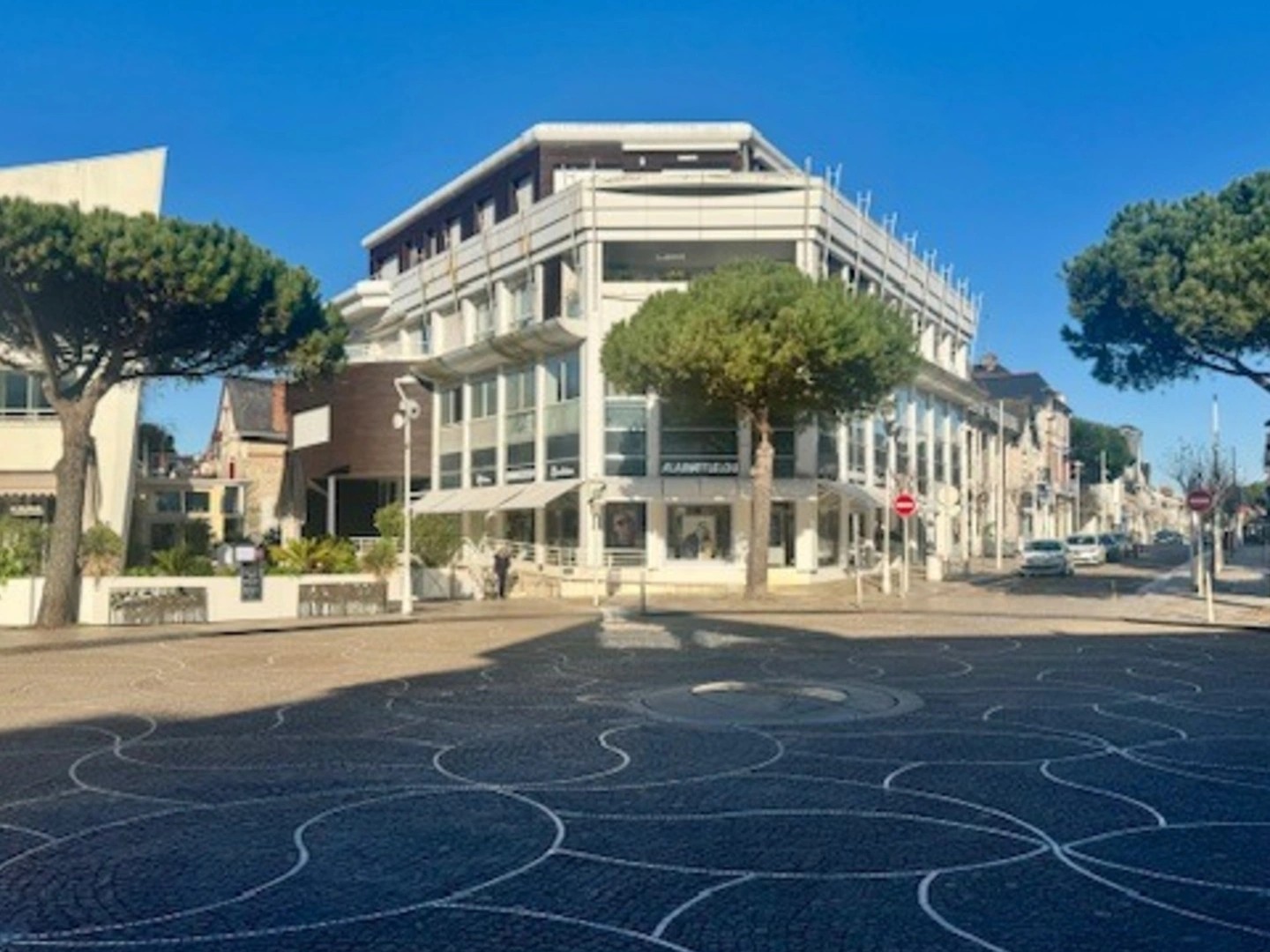 Commerce 5 pièces 104 m²