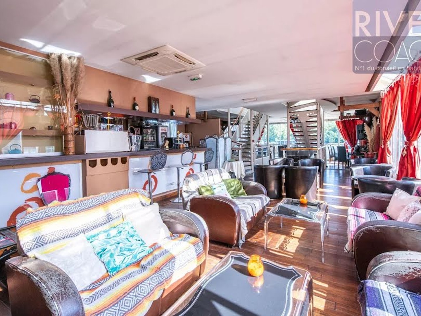 Péniche 10 pièces 350 m²