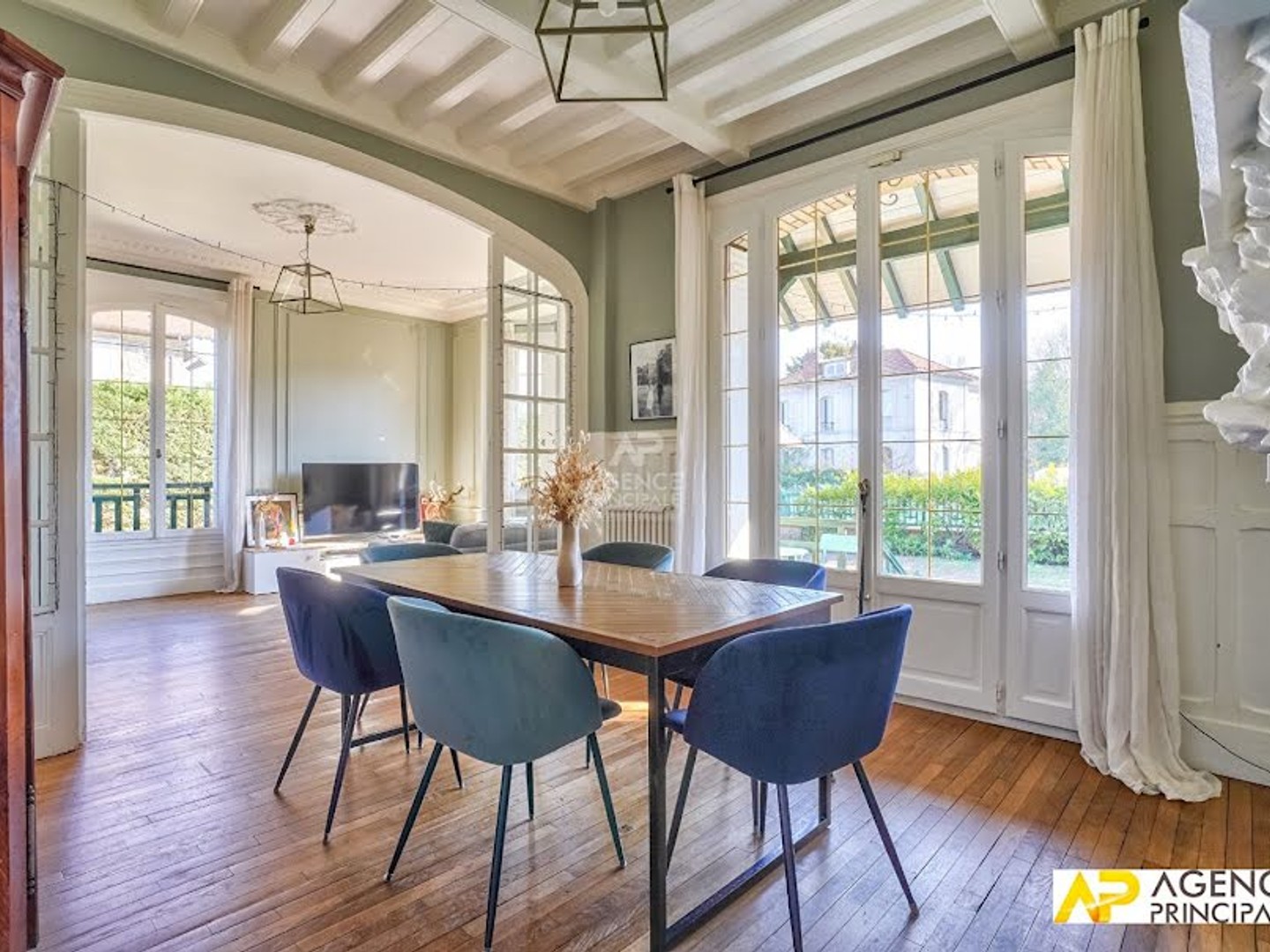 Maison 7 pièces 180 m²