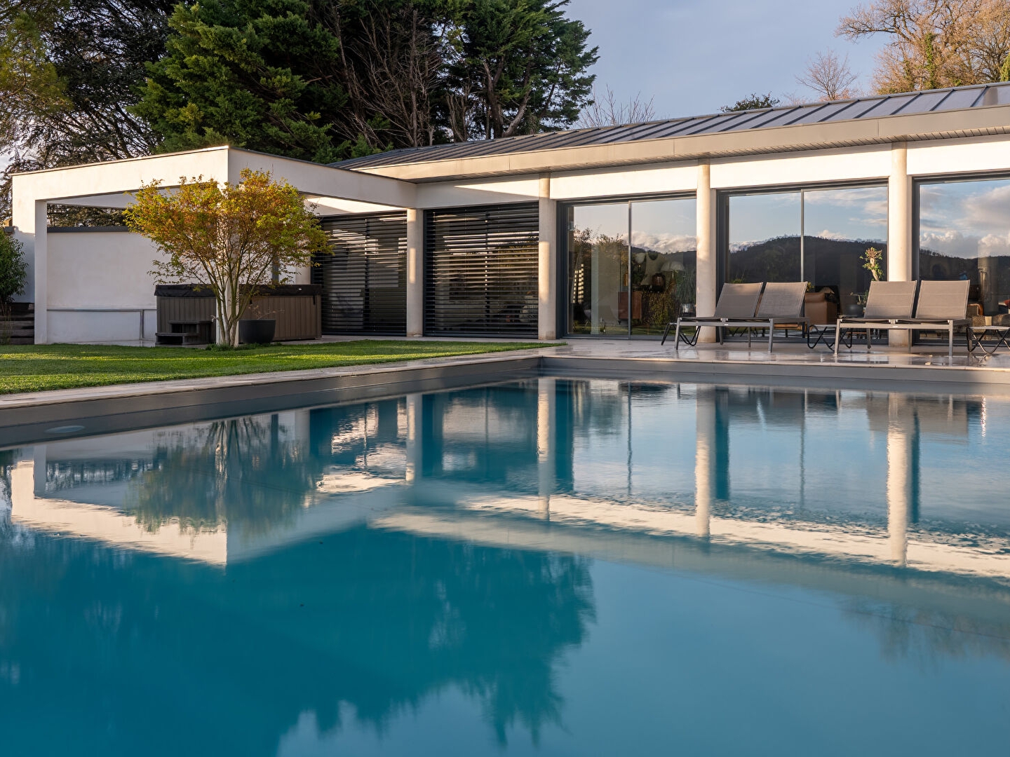Maison à vendre - 8 pièces - 256m2 - Gervans (26600)