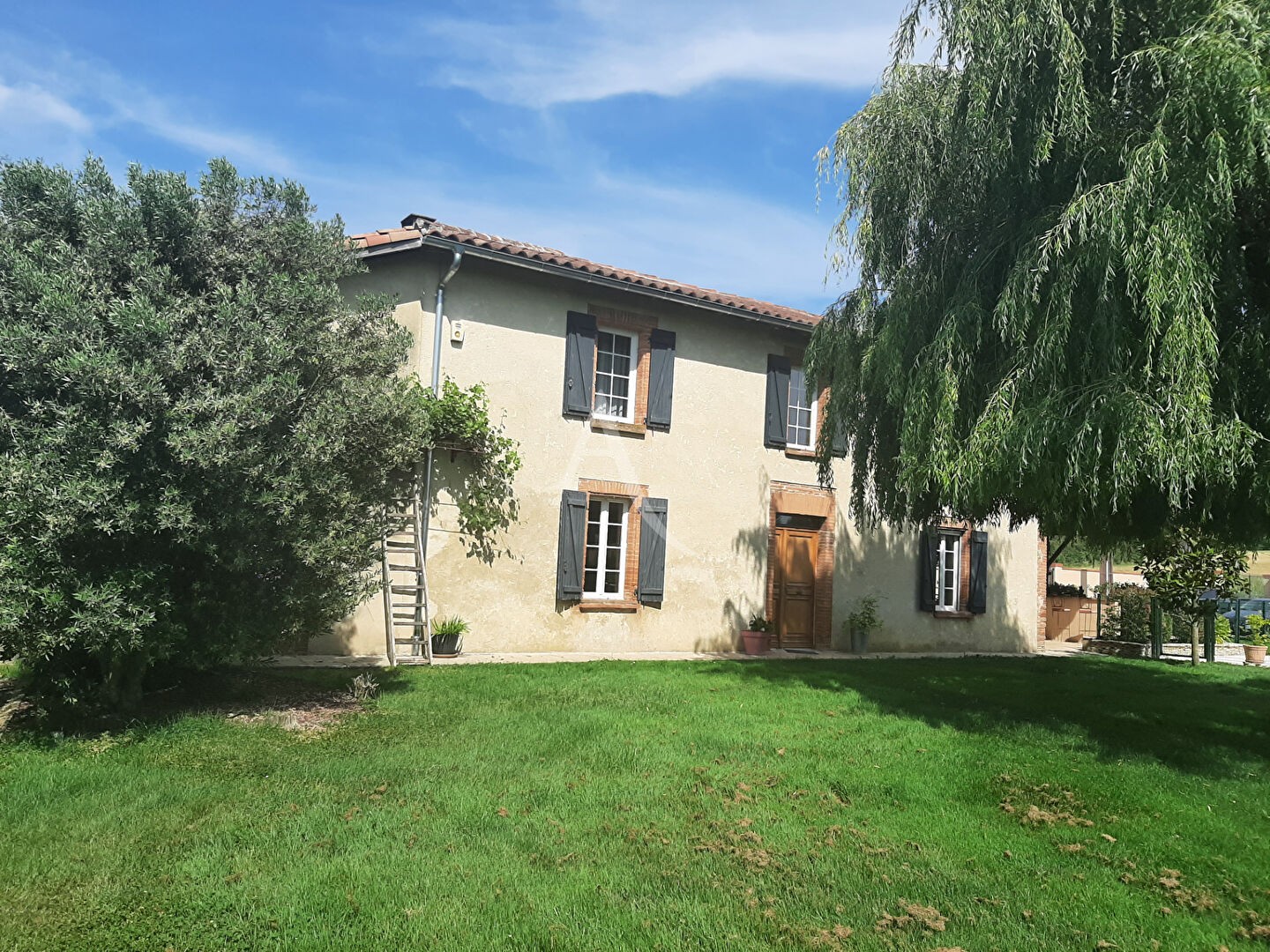 Maison proche de LOMBEZ 6 pièce(s) 219 m2