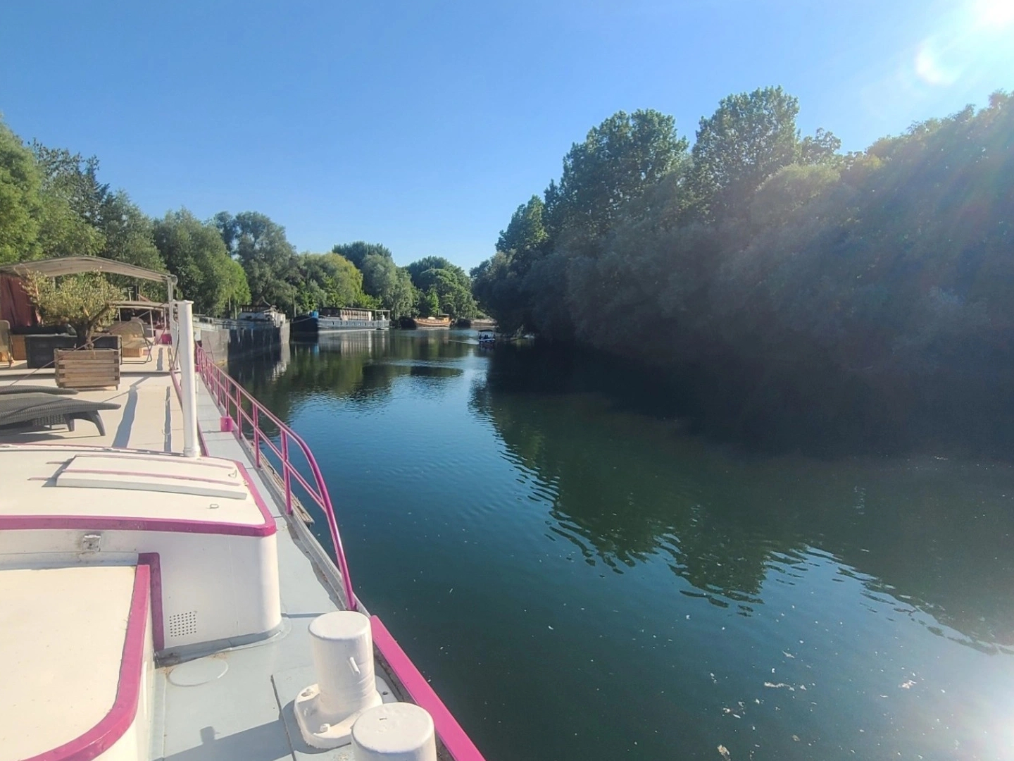 Péniche 4 pièces 170 m²