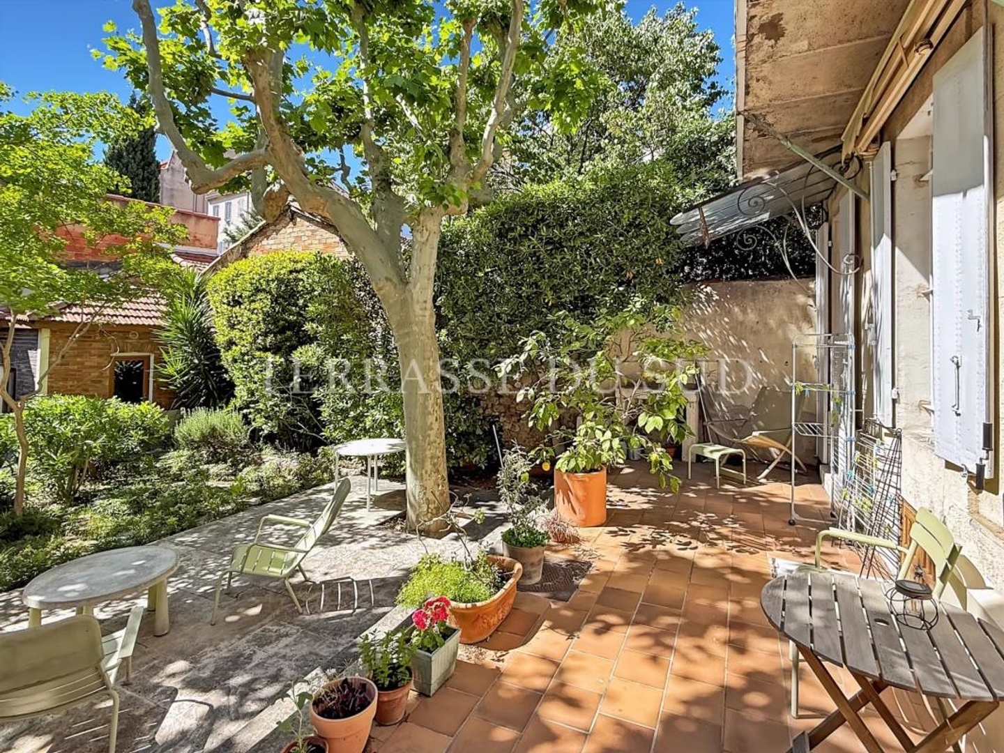 Appartement à vendre - 3 pièces - 117m2 - Marseille 5e (13005)