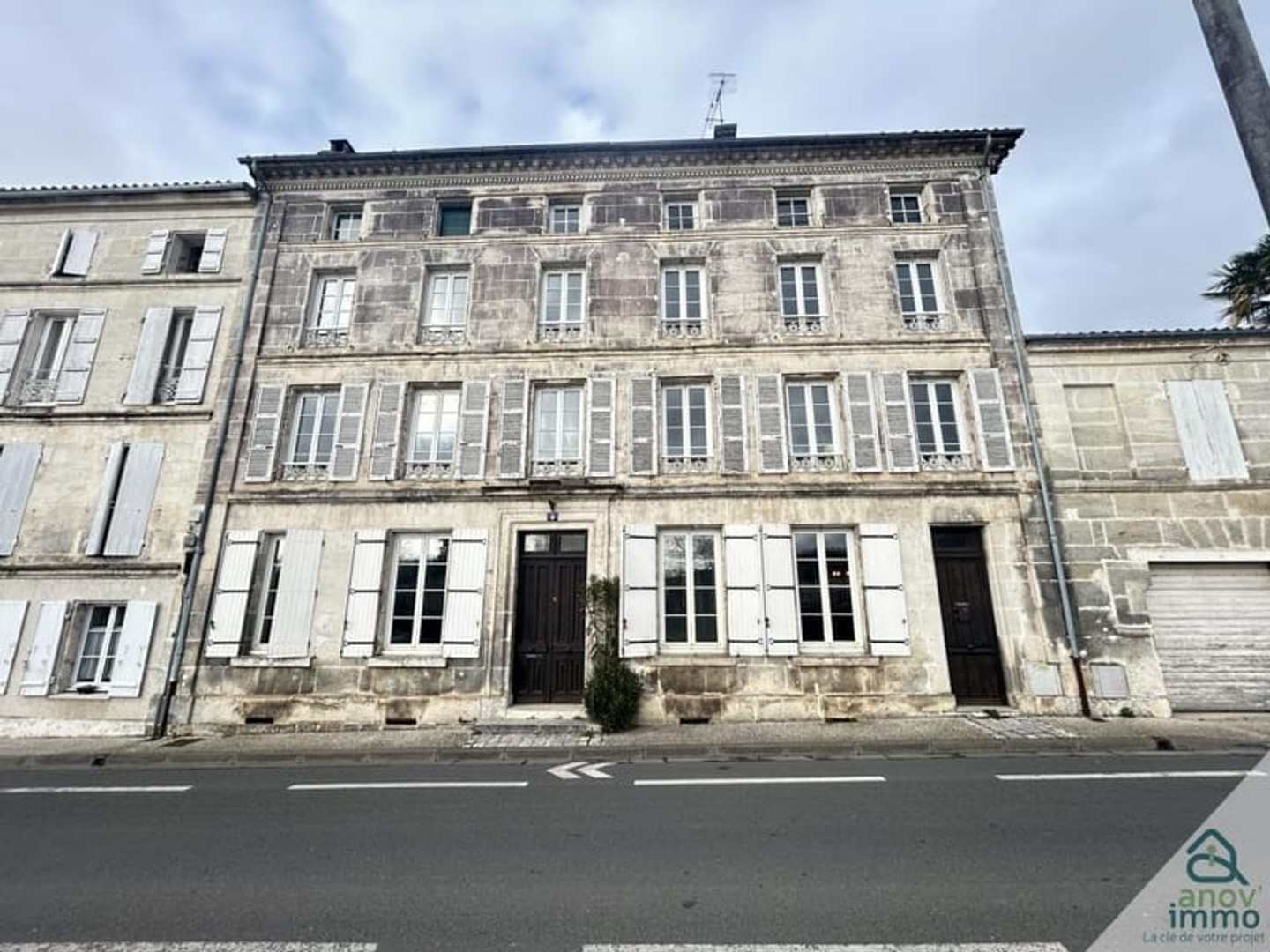 Maison 10 pièces 350 m²