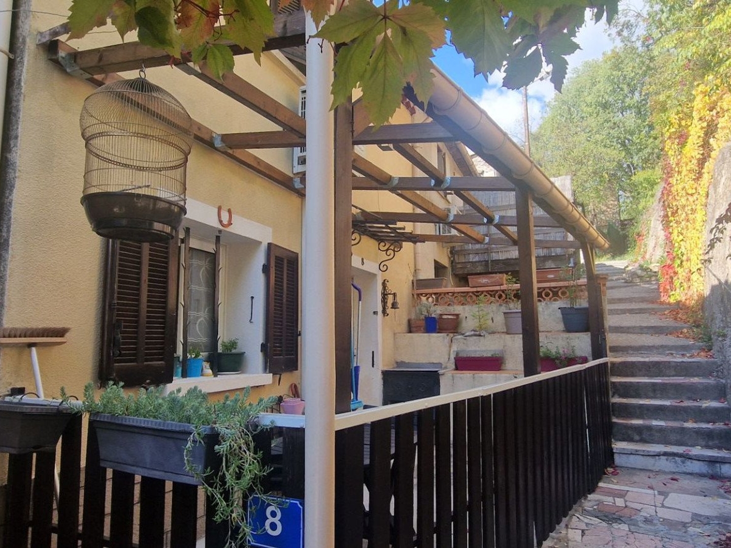 Maison De Village A Bras Pour Investissement Locatif Uniquemen