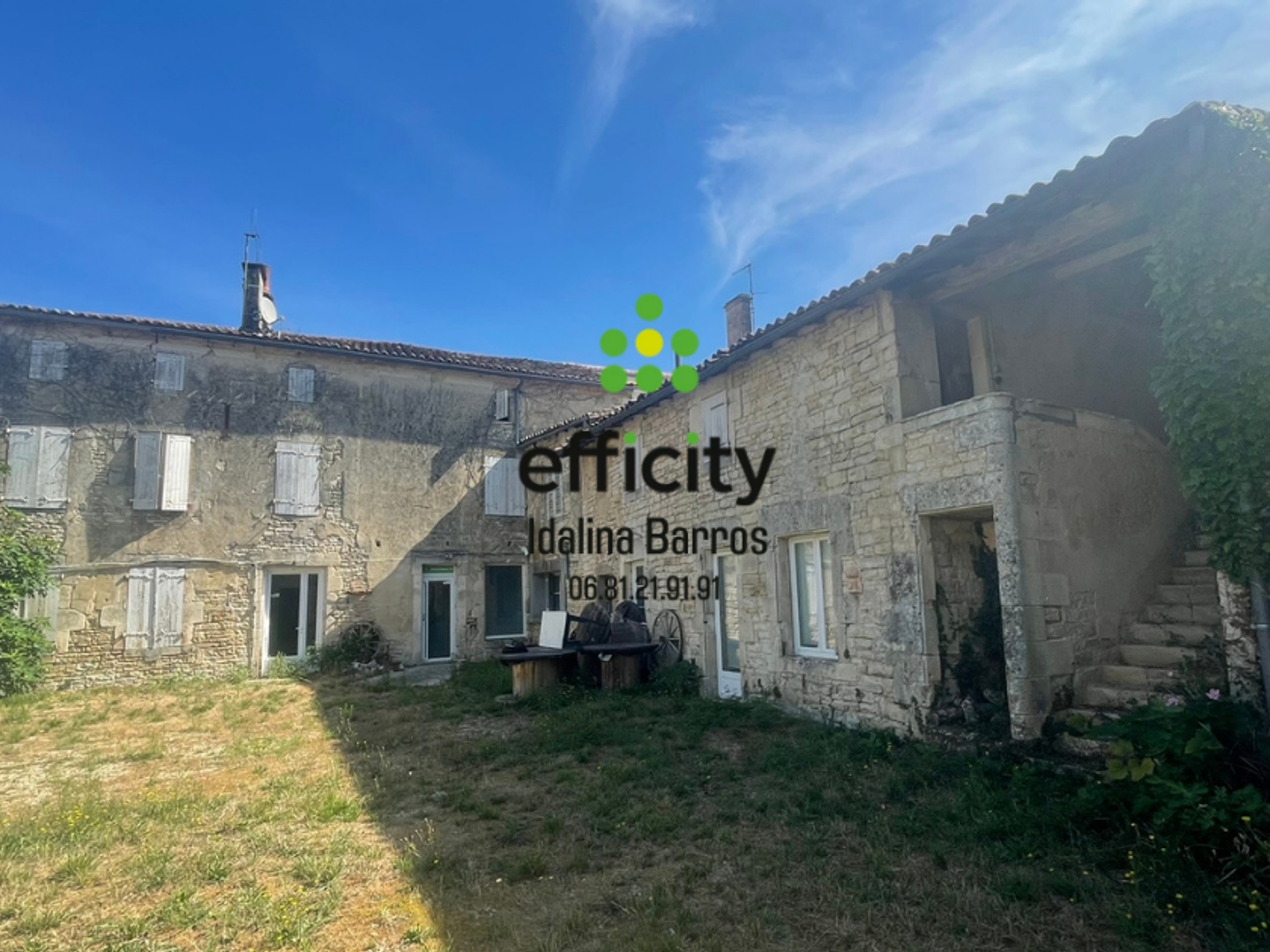 Maison à vendre - 8 pièces - 350m2 - Aigre (16140)