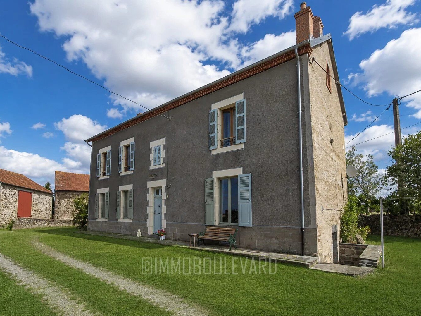 Maison à vendre - 6 pièces - 132m2 - Chambonchard (23110)