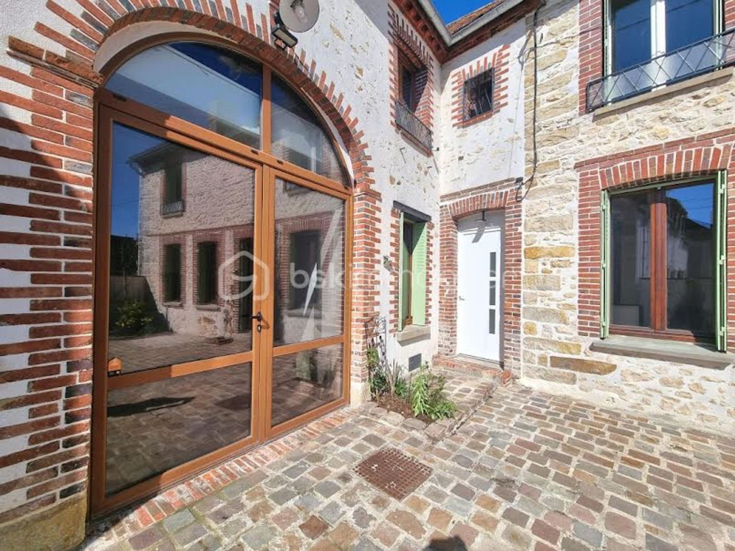 Maison 8 pièces 164 m²