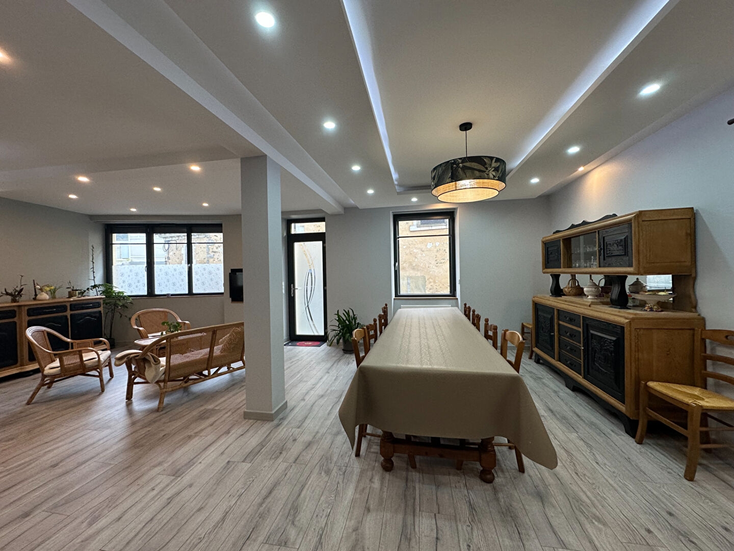 Belle maison familiale rénovée située aux pieds des commerces !