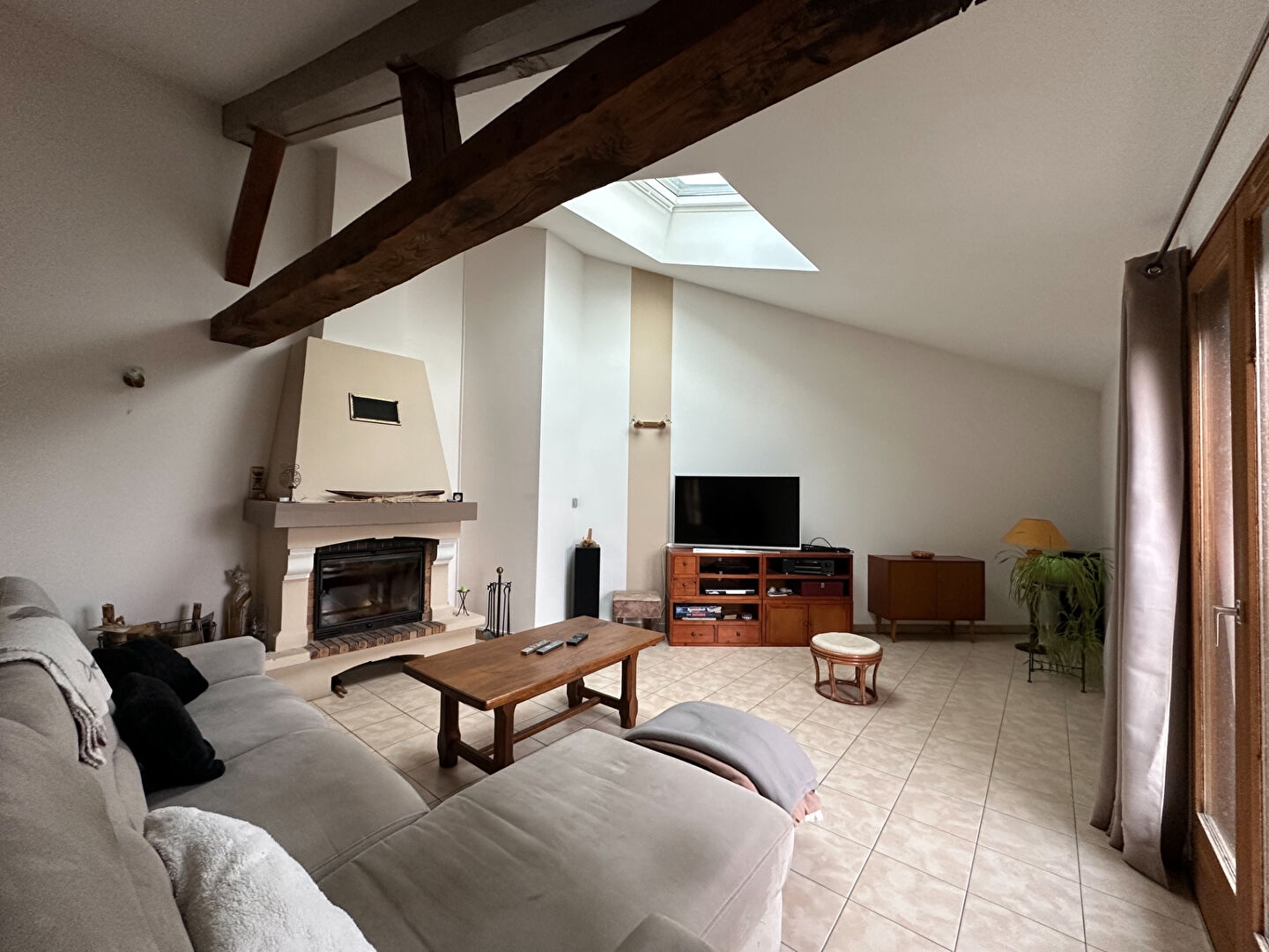 Maison à vendre - 7 pièces - 250m2 - Yvré-Le-Pôlin (72330)