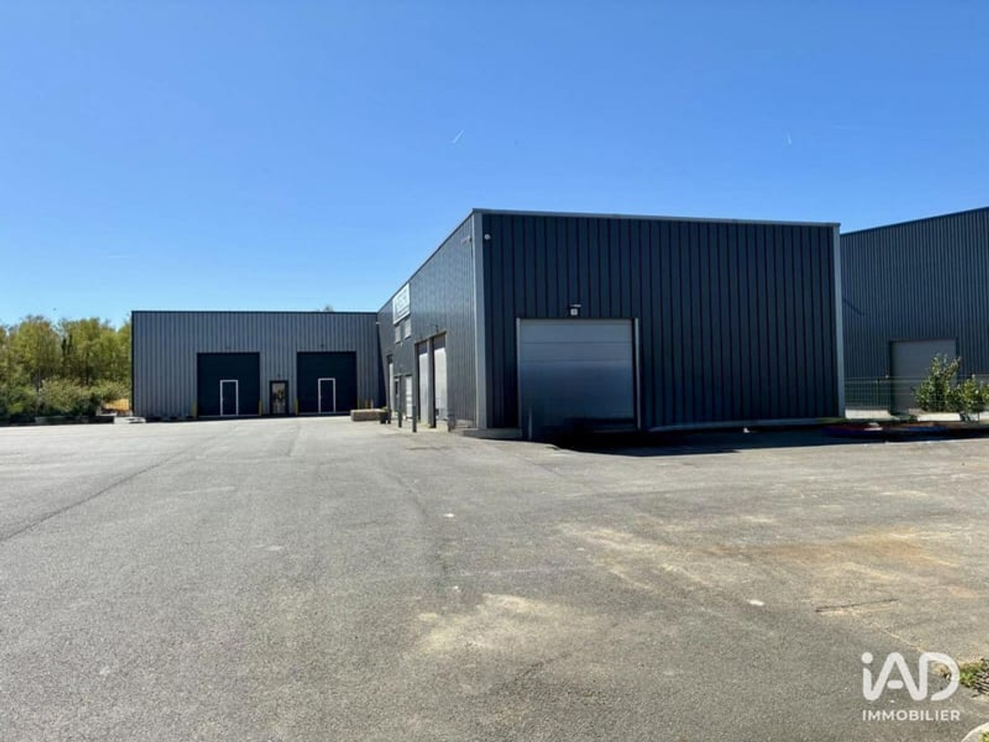 Immeuble commercial 373 m²