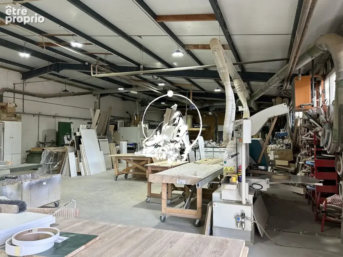 Magasin à vendre - 834m2 - Longeville-Lès-Sa... (57740)