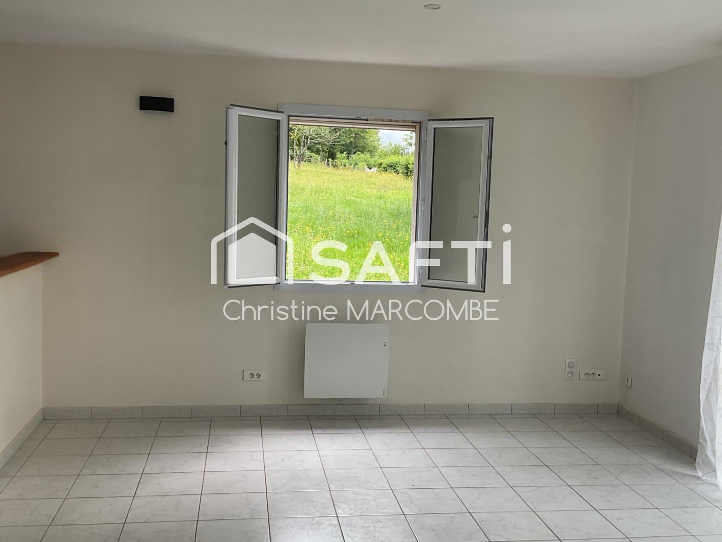 Maison à vendre - 6 pièces - 117m2 - Génis (24160)