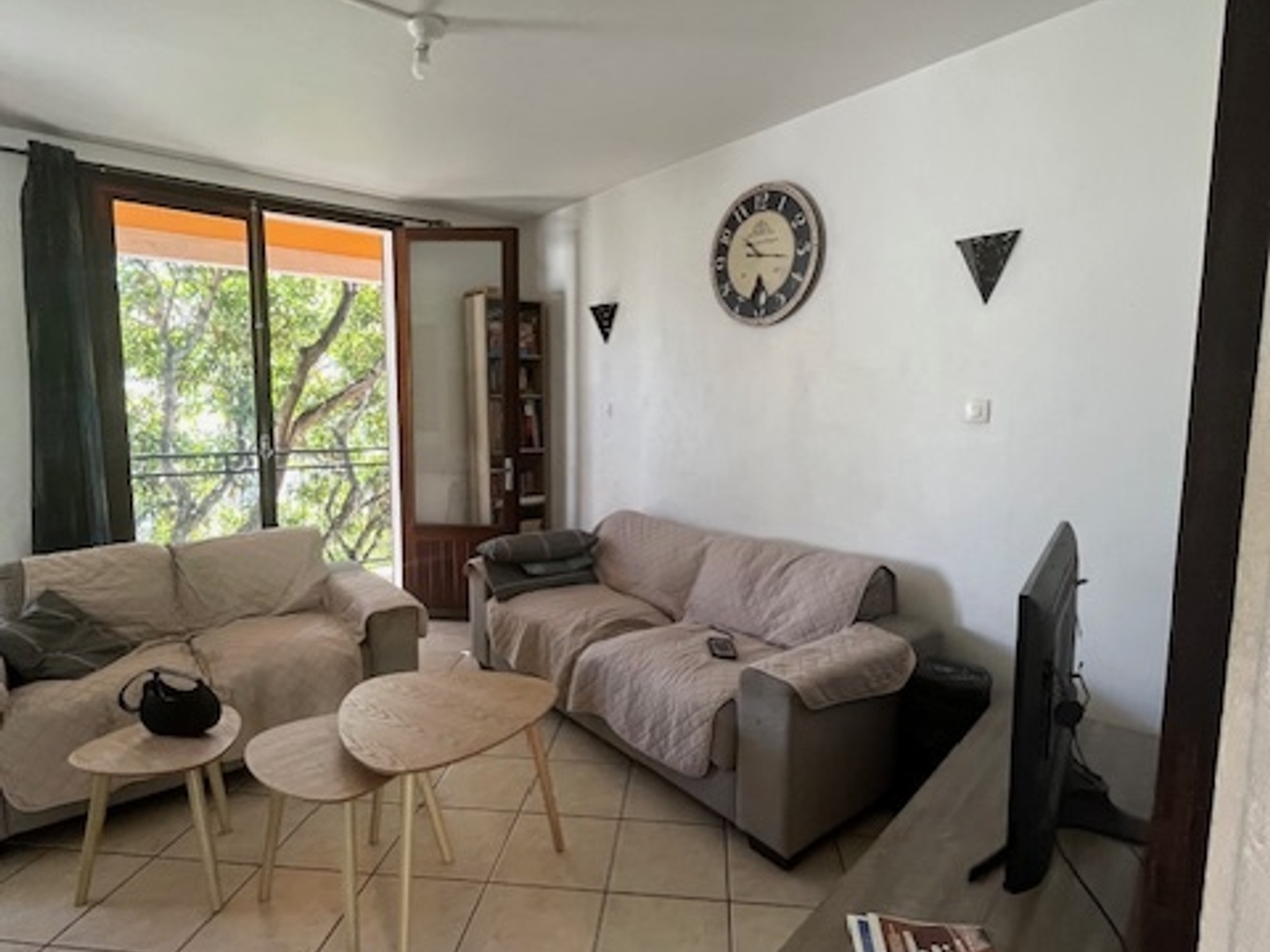 Maison à vendre - 8 pièces - 199m2 - Saint-Denis (97400)