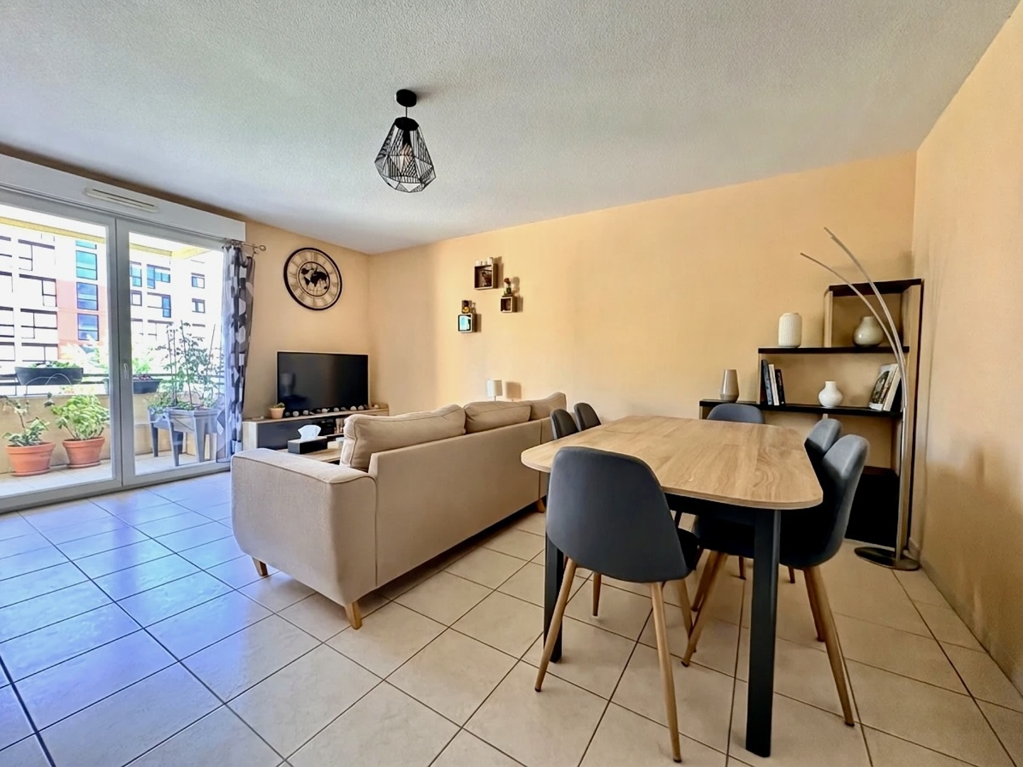Appartement à vendre - 2 pièces - 56m2 - Bourgoin-Jallieu (38300)