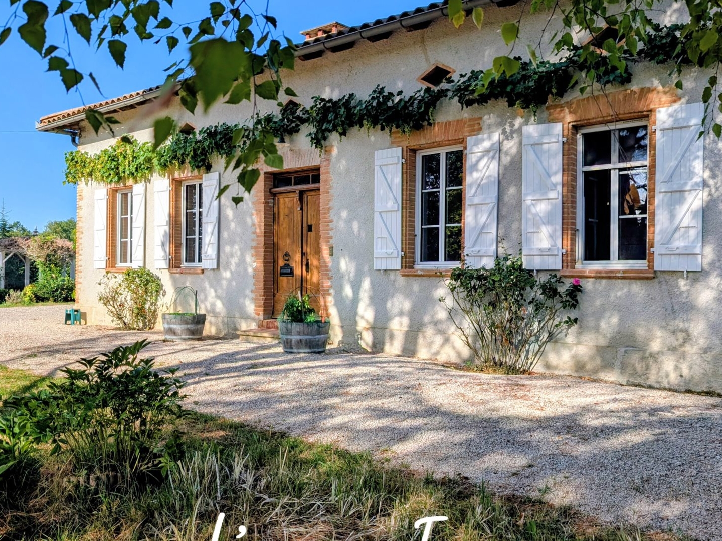 Belle demeure gersoise rénovée avec piscine et dépendances