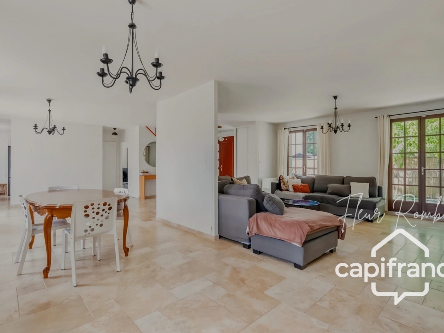 Maison à vendre - 6 pièces - 195m2 - Le Mesnil-Saint-D... (78320)
