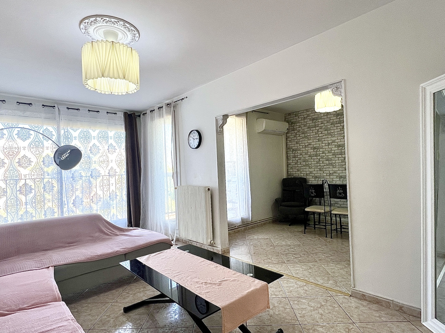13013 MARSEILLE - Les Olives. Rés "Le Grand Verger" - Appartement 5/6 pièces 105m2, balcon, cave et garage.