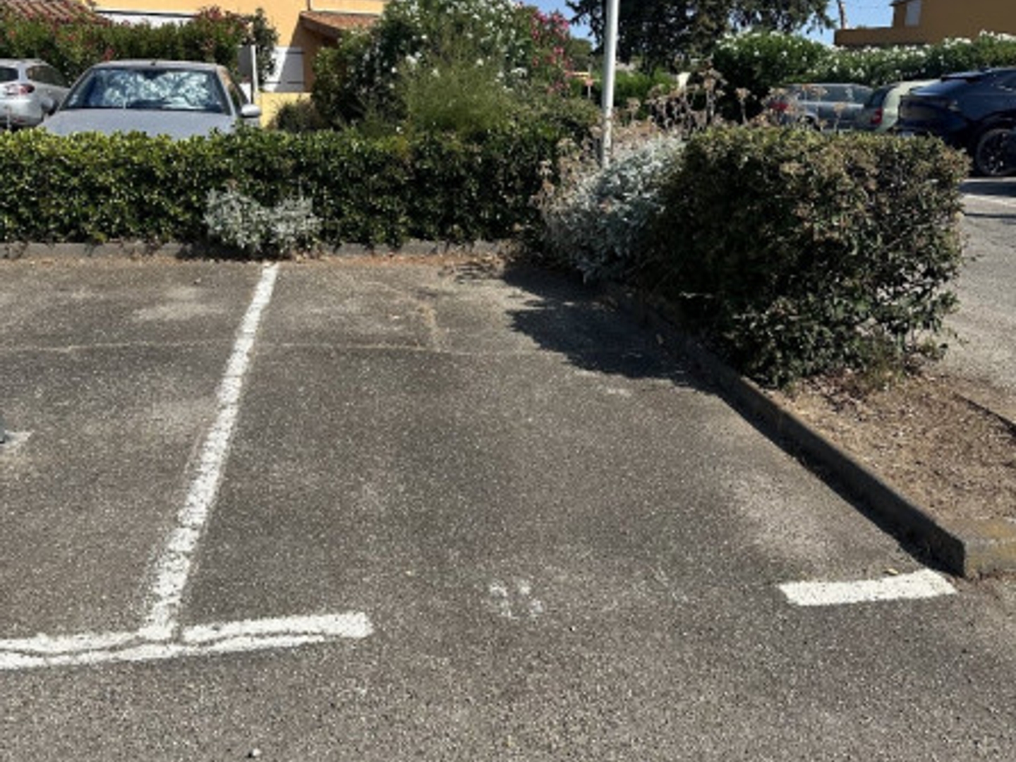Parking / garage / box à vendre - Agde (34300)