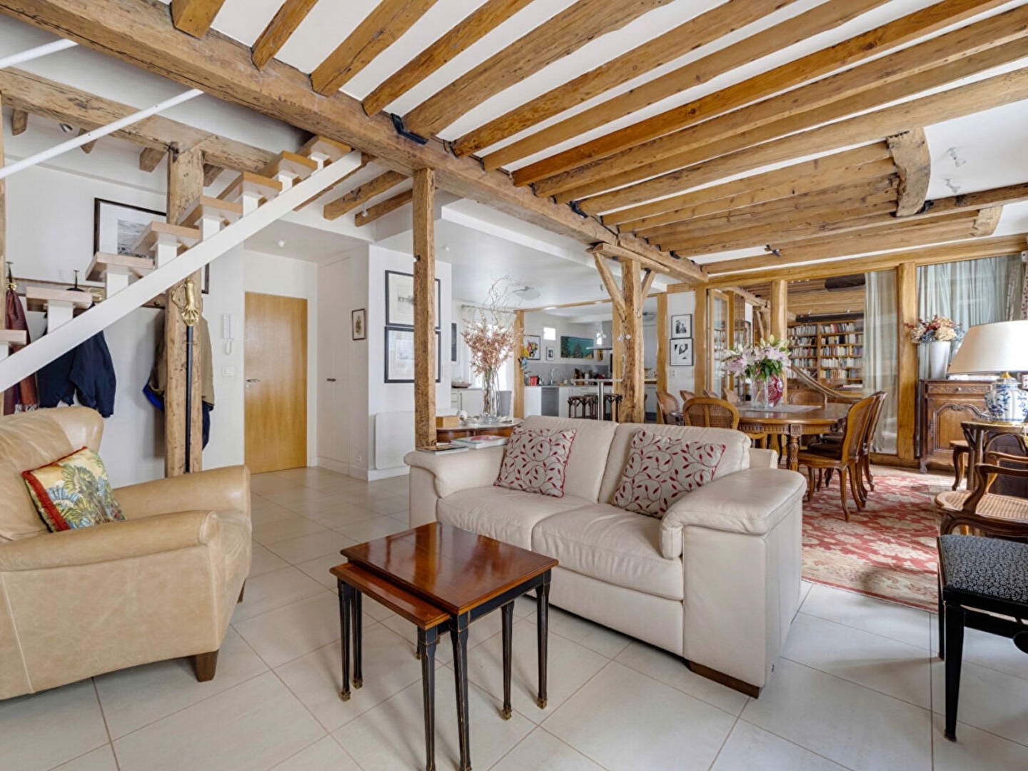 Appartement Paris 8 pièce(s) 215 m2