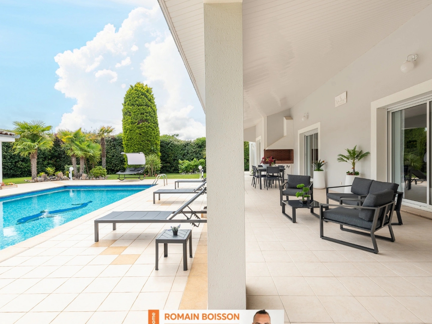 Maison à vendre - 7 pièces - 285m2 - Castelginest (31780)